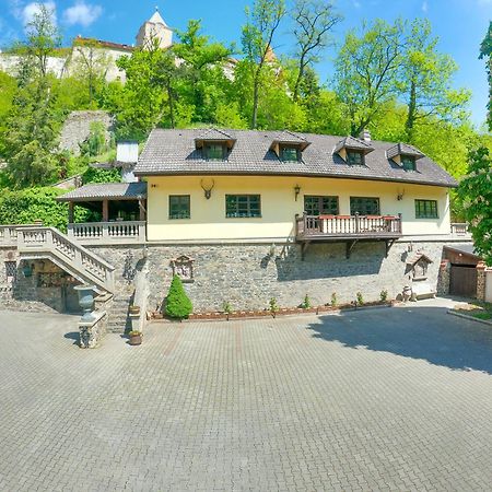 Resort U Jelena Křivoklát Екстериор снимка