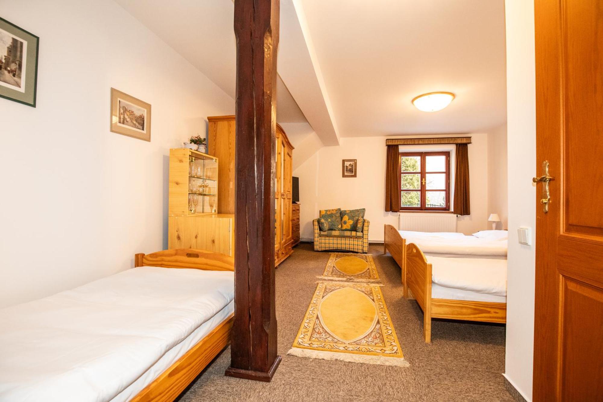 Resort U Jelena Křivoklát Стая снимка