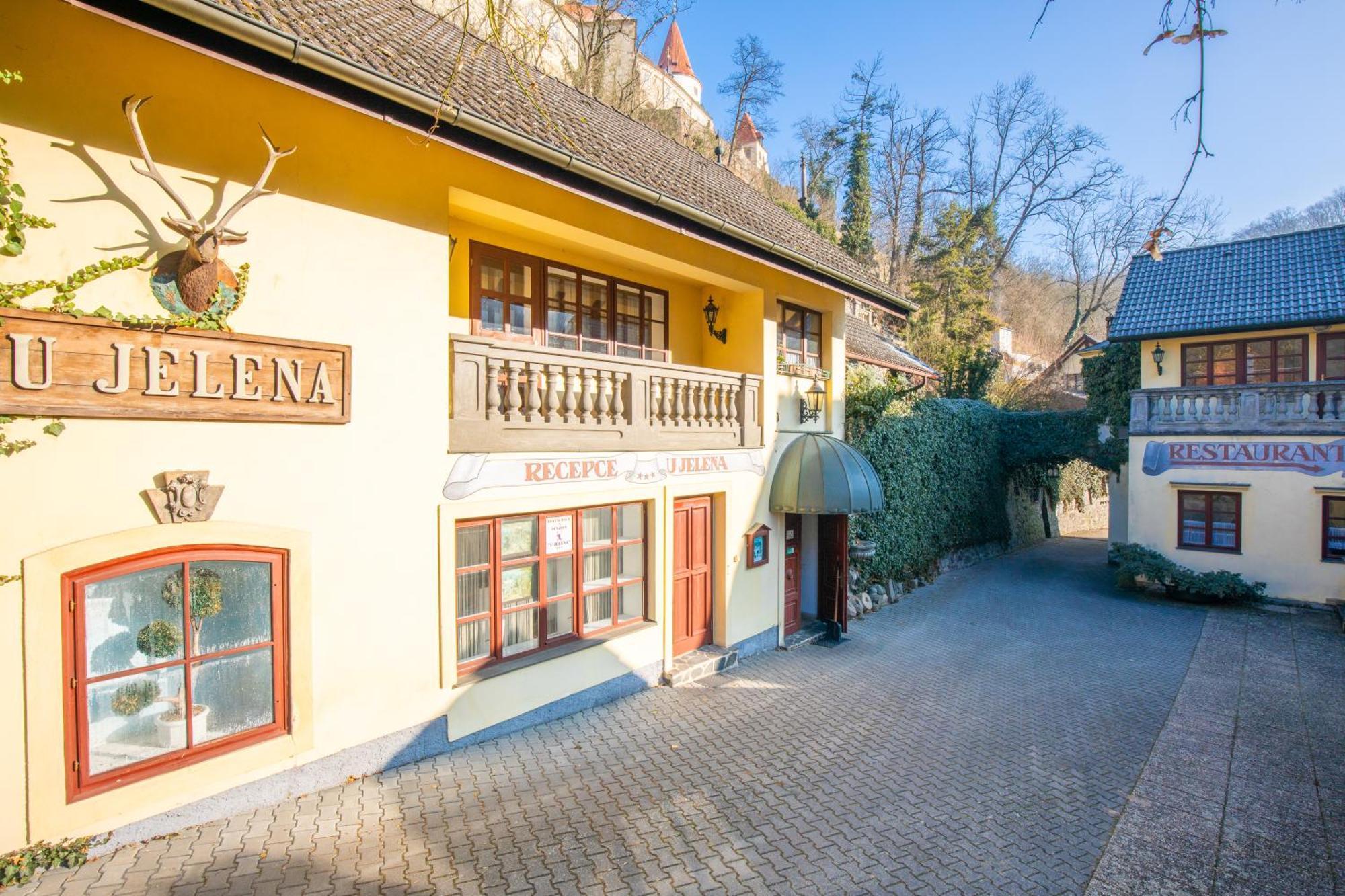Resort U Jelena Křivoklát Екстериор снимка