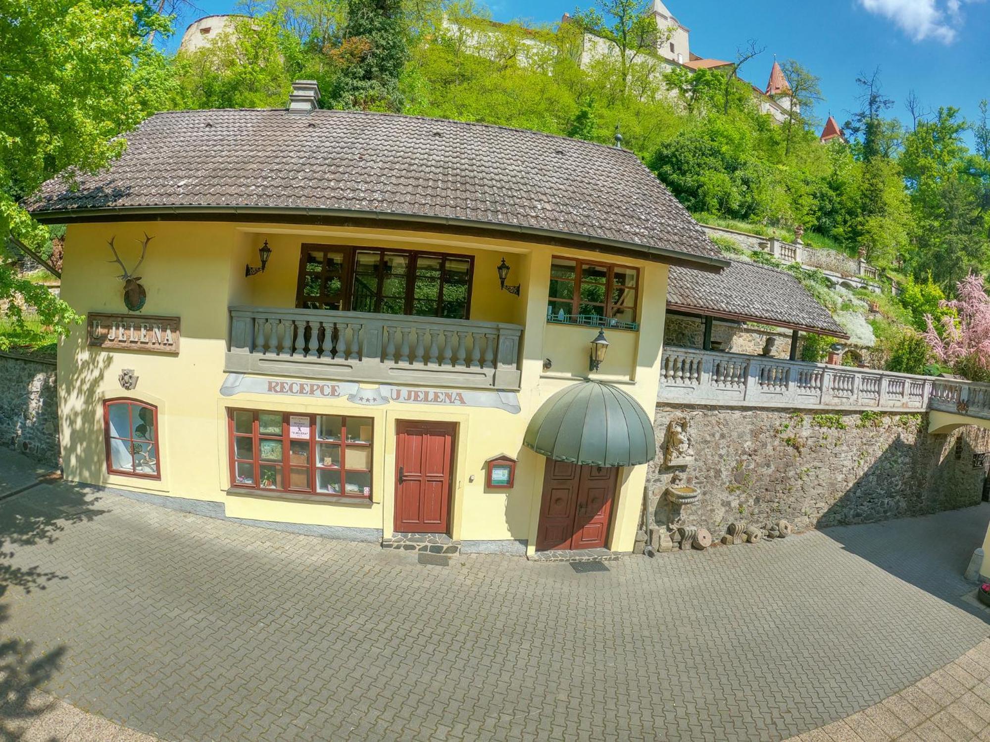 Resort U Jelena Křivoklát Екстериор снимка