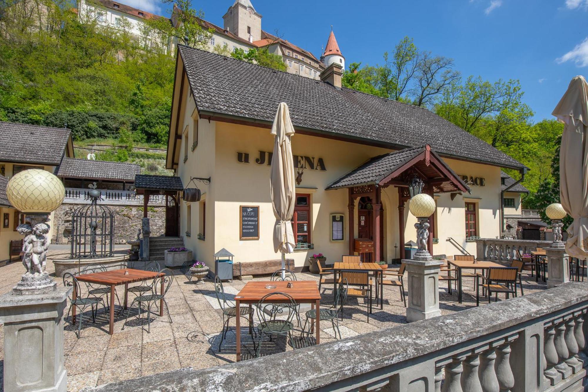 Resort U Jelena Křivoklát Екстериор снимка