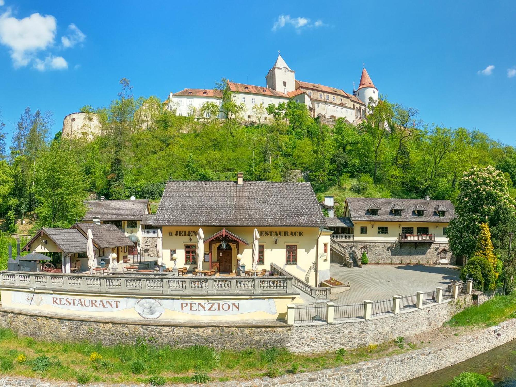 Resort U Jelena Křivoklát Екстериор снимка